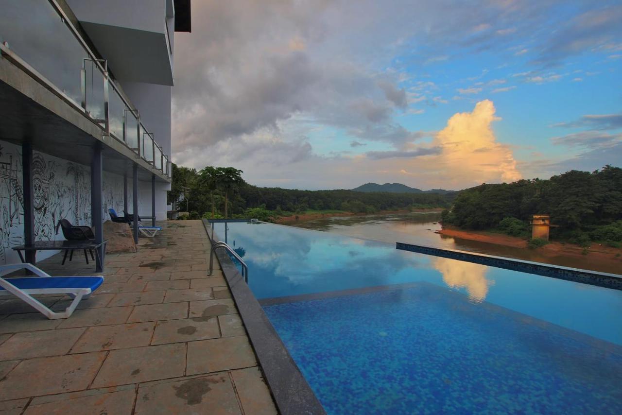 Nexstay Grand Chaliyar Resort Edavanna Exterior foto